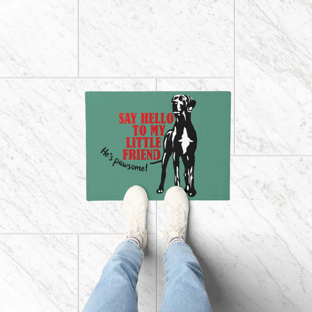 Türmatte bedruckt mit einer Deutschen Dogge und Text. 